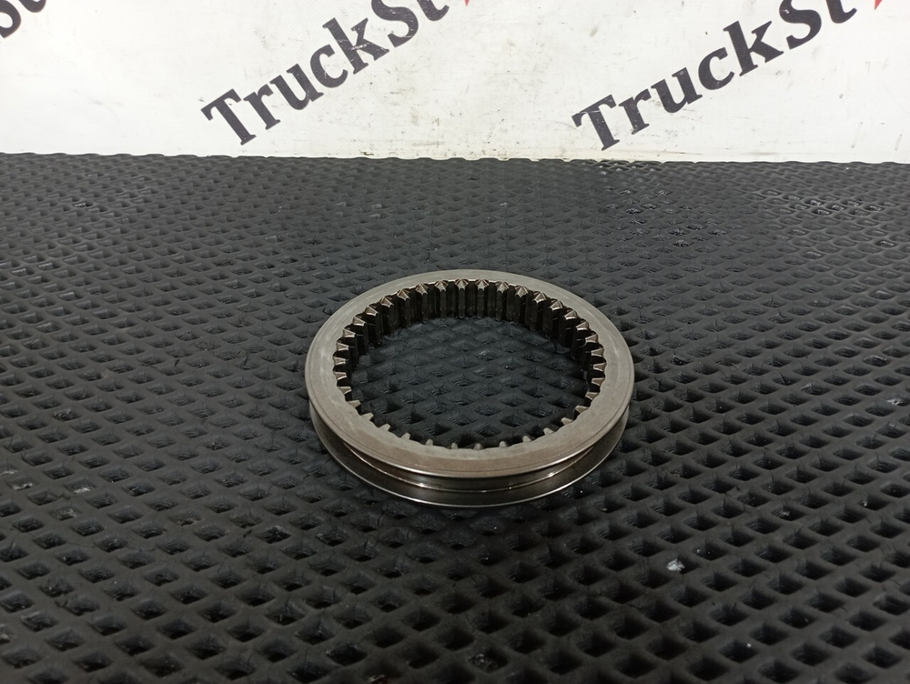 Муфта синхронизатора КПП