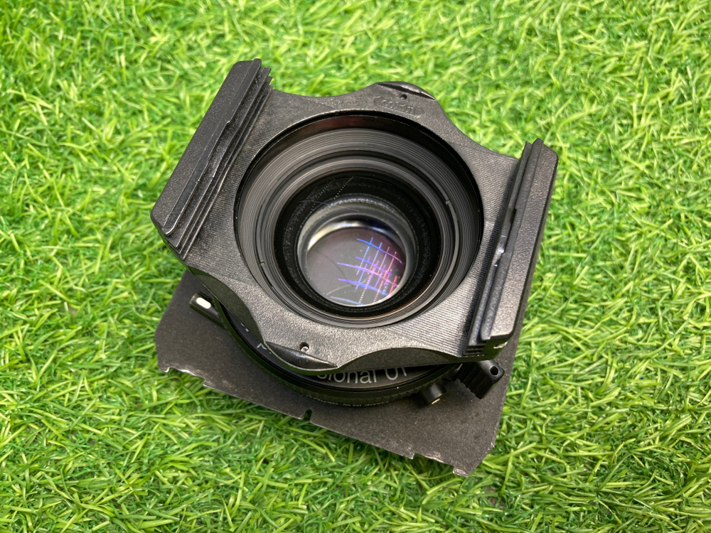 The Schneider-Kreuznach Linhof 5.6/150 Symmar-S MC