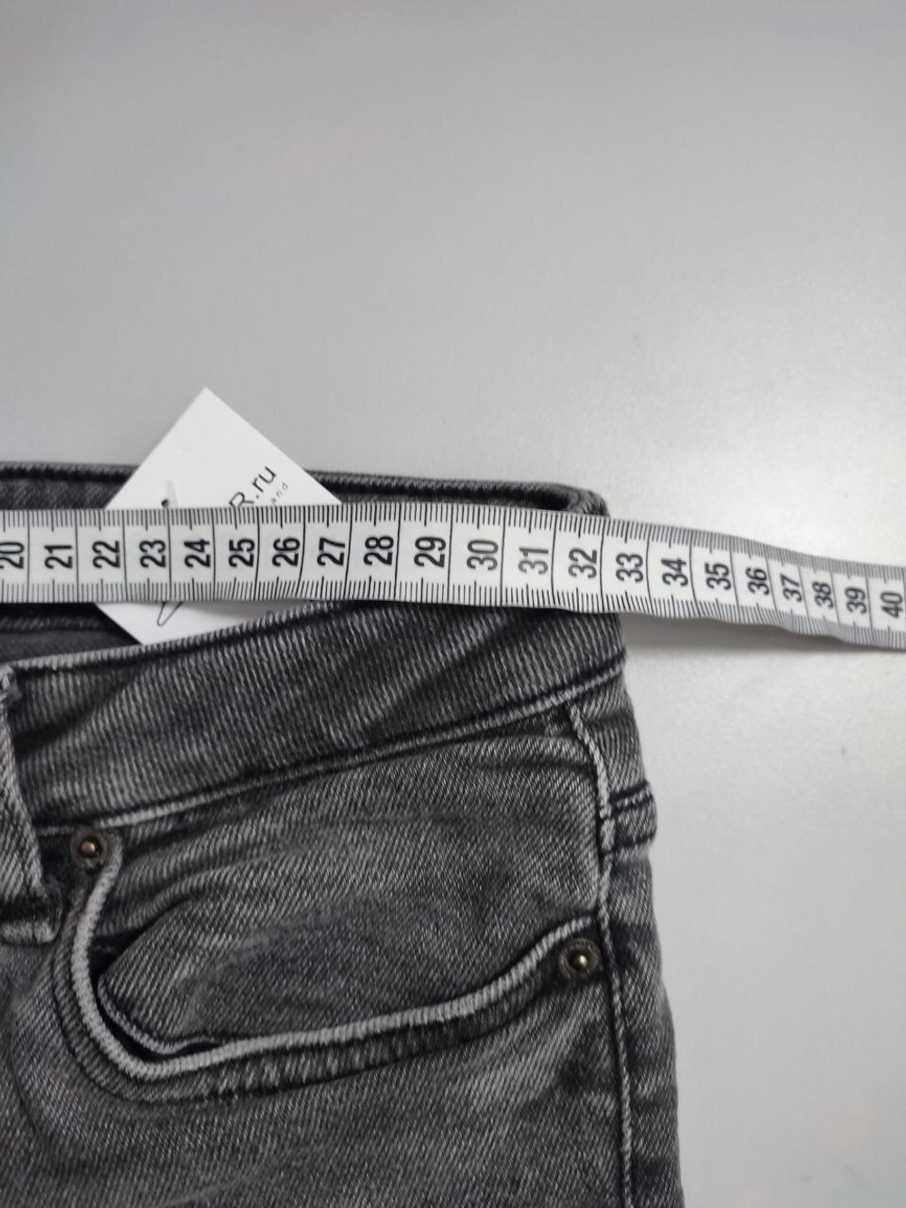 Джинсы Zara модные 40 размер