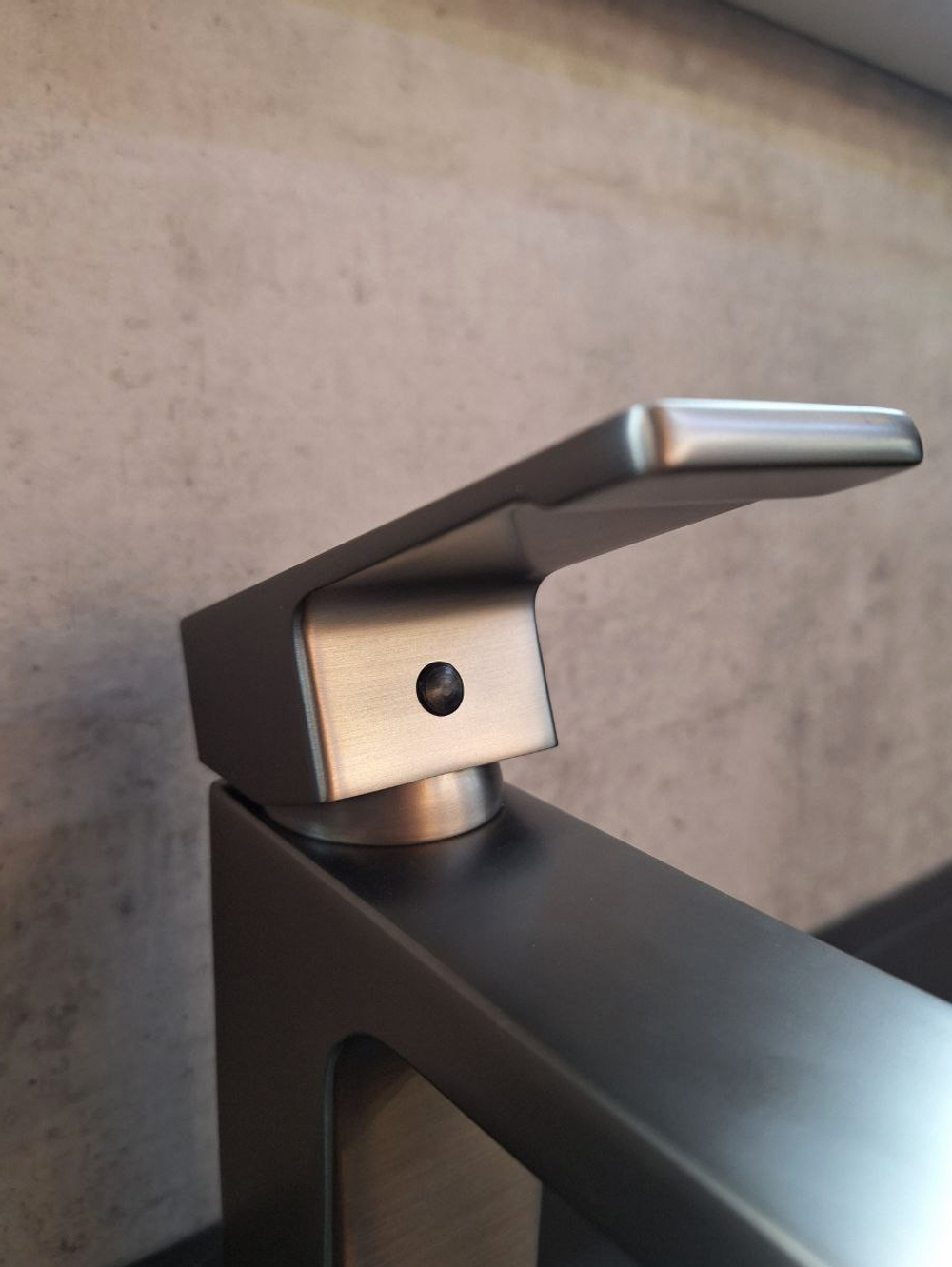 Смеситель для раковины AltroBagno Lamberto 0139 GM