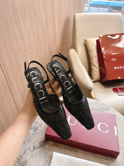 Gucci Crystal Slingback Pump (2 colors)