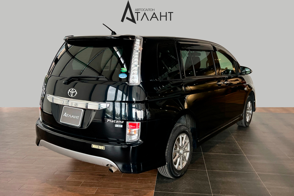 Toyota Isis, 2014 год