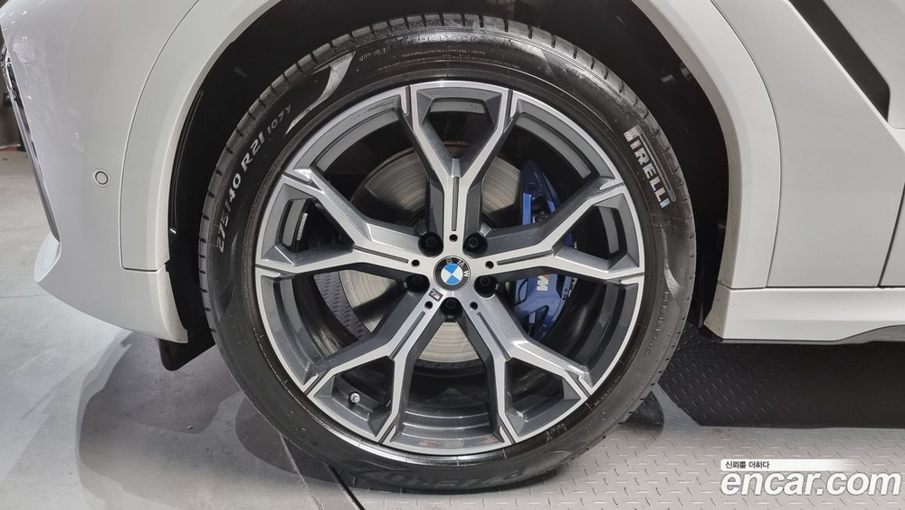 BMW X6 (G06) xDrive40i M Sports (06.2023)