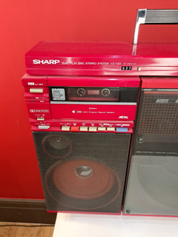 Музыкальный центр SHARP VZ-V20R(виниловый проигрыватель, FM, кассетник)