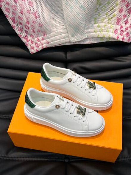 Louis Vuitton Time Out
