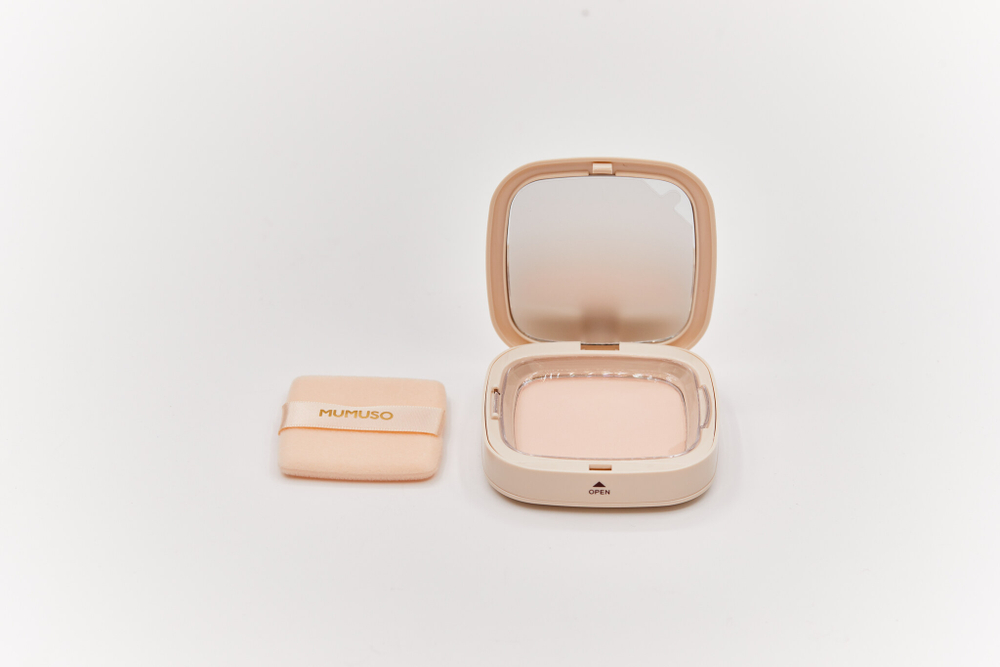 Компактная пудра Mumuso с витамином С