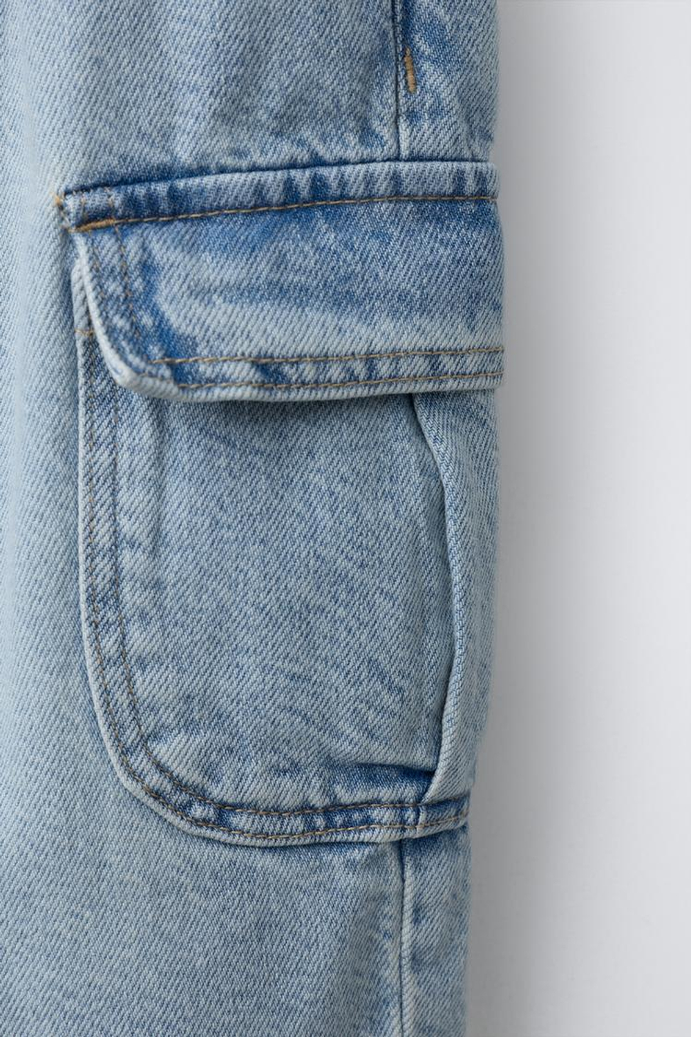 ZARA ДЖИНСЫ КАРГО, ВЫЦВЕТШИЙ СИНИЙ