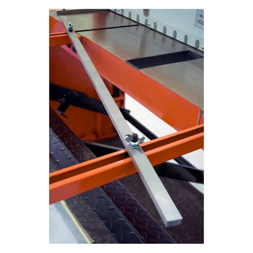 Гильотина ножная Stalex Q01-1.5х1320