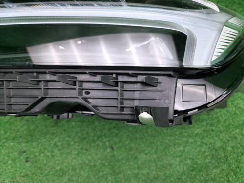 Фара левая Volvo XC60 2 (2021-н.в.) LED