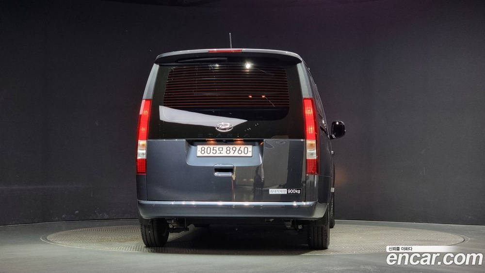 Hyundai Staria Cargo 3-х местный (07.2023)