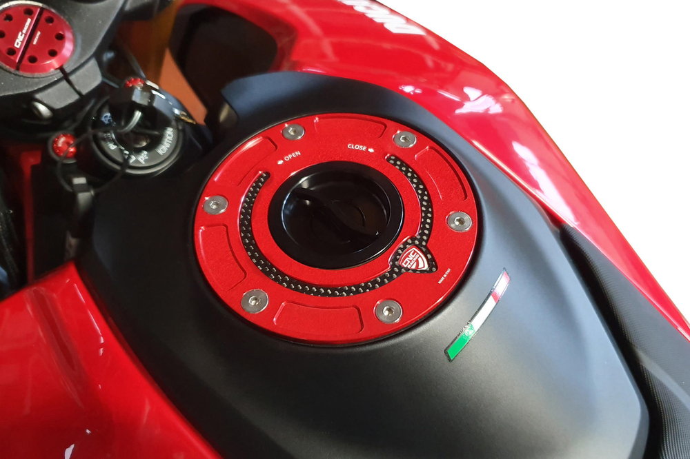 CNC Racing Фланец топливного бака Ducati Multistrada V4