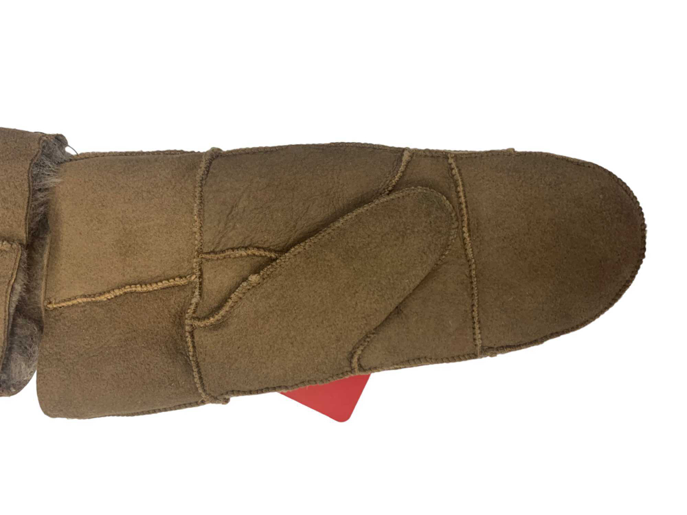 Варежки. Женские. Материал верха: Дубленка. Подклад: Дубленка. В упаковке 10 шт, разные цвета.