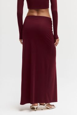 Юбка из вискозы с перекрутом цвета бордо