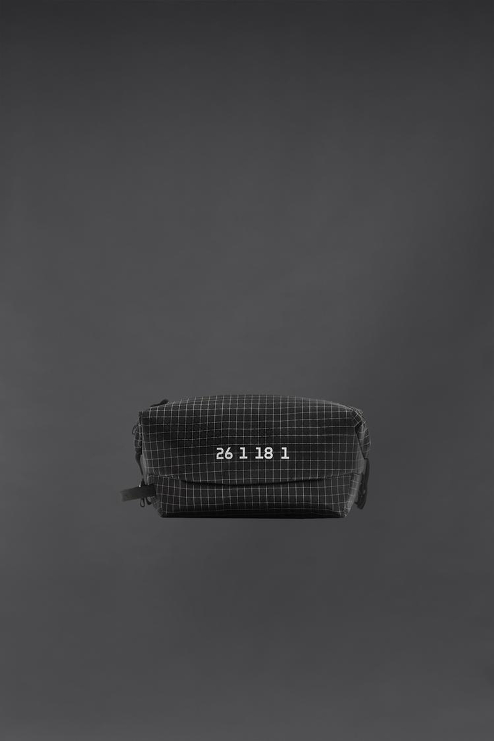 ZARA НЕСЕССЕР ИЗ ТКАНИ РИПСТОП, ЧЕРНЫЙ