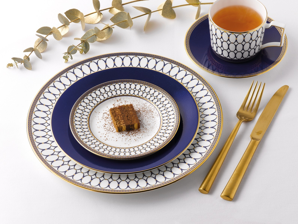 Wedgwood - Золотая тарелка Renaissance, глубина 23 см. / артикул   5C102101012  / GTIN 091574129761