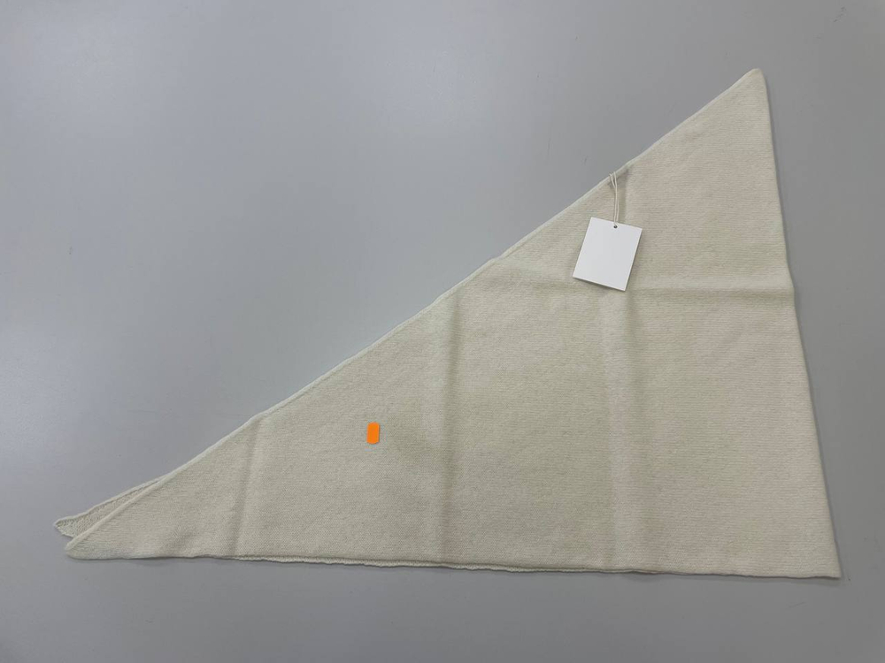 Пятна. Косынка Large из мериноса и кашемира. Цвет молочный. №50