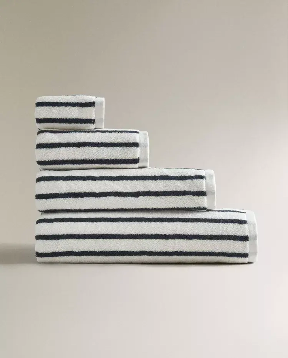 ZARA HOME БАННОЕ ПОЛОТЕНЦЕ В ПОЛОСКУ, ЧЕРНИЛЬНО-СИНИЙ