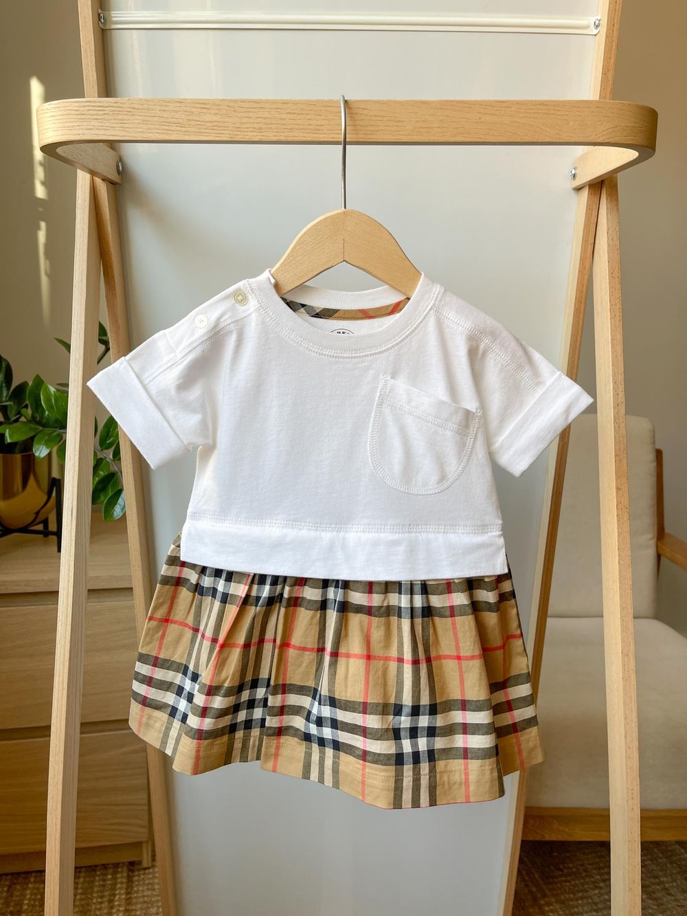 Платье Burberry, 68