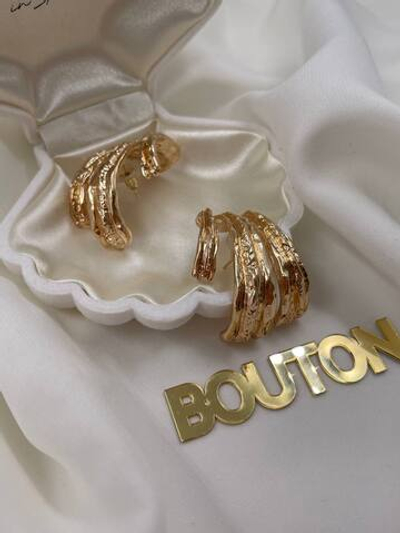 Серьги крупные в золотом цвете с полосками