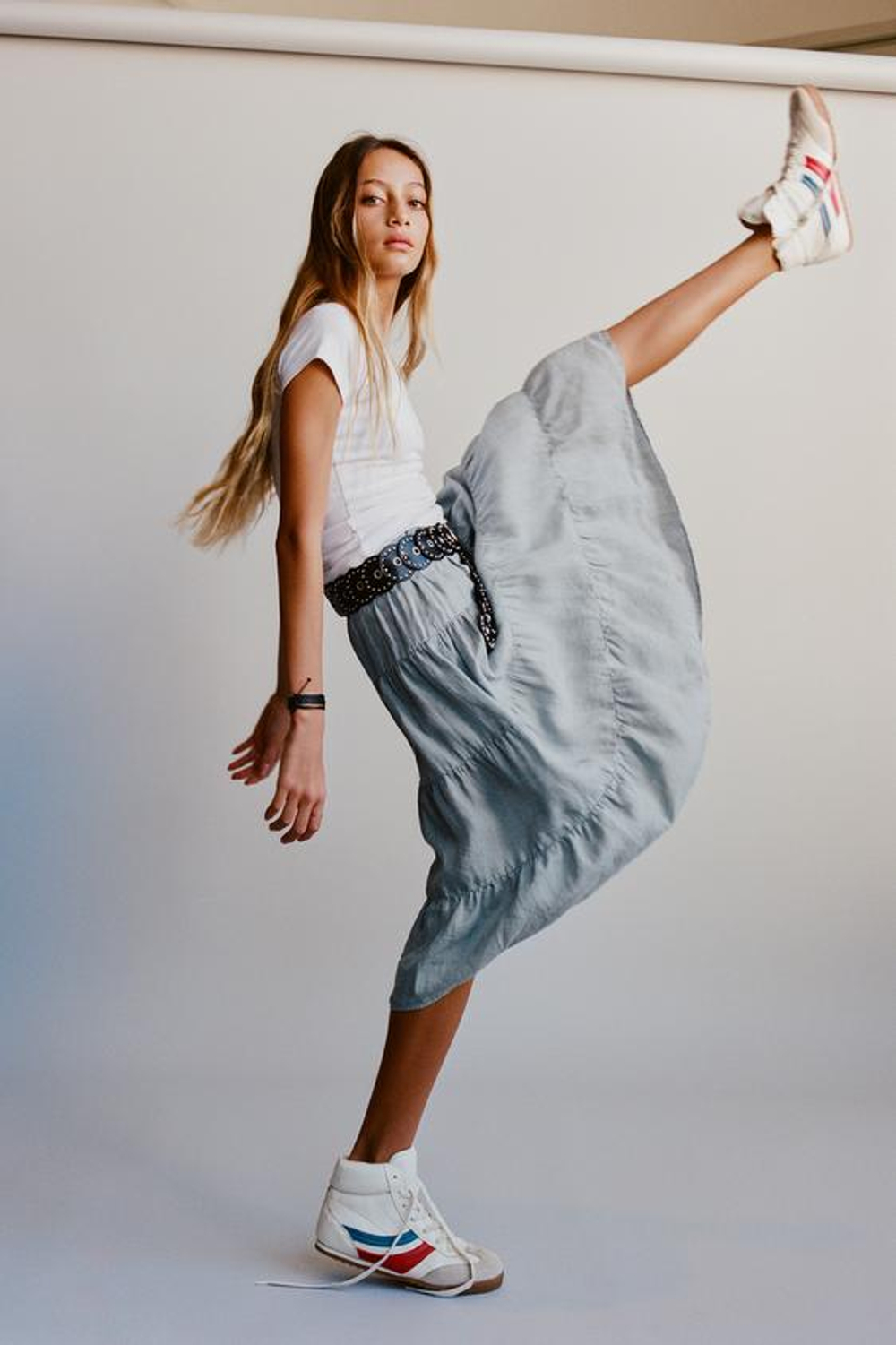 ZARA ЮБКА МИДИ ИЗ 100% РАМИ СО ВСТАВКАМИ, СЕРО-СИНИЙ