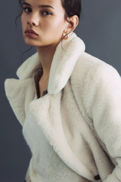 PULL&BEAR Шуба из искусственного меха, экрю