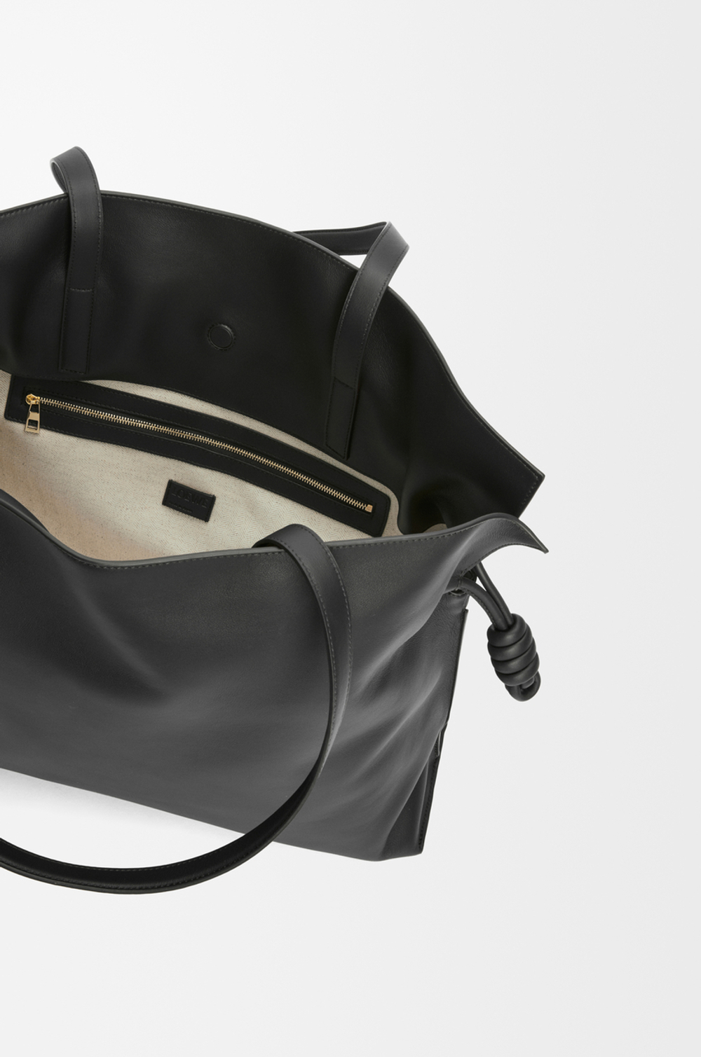 Loewe Сумка-клатч XL Flamenco из телячьей кожи наппа, черный