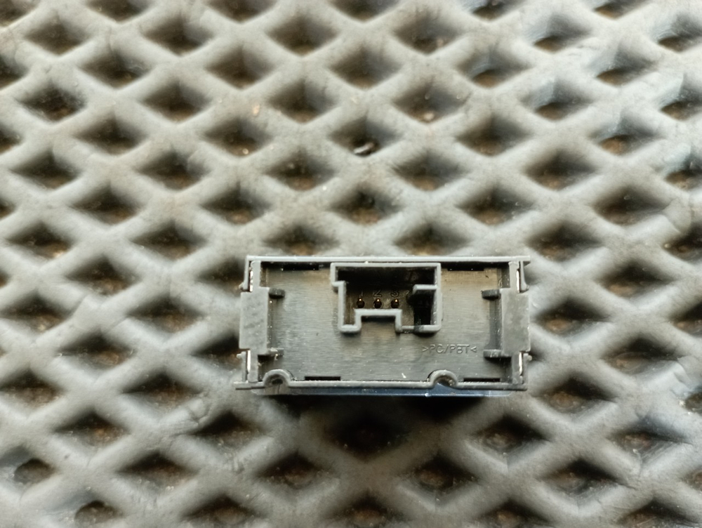 Кнопка тягового усилия/кнопка блокировки дифференциала 2023г