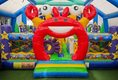 Коммерческий надувной батут «Мега риф», 14*7*8 м