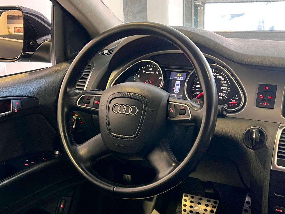 Audi Q7, 2009 год