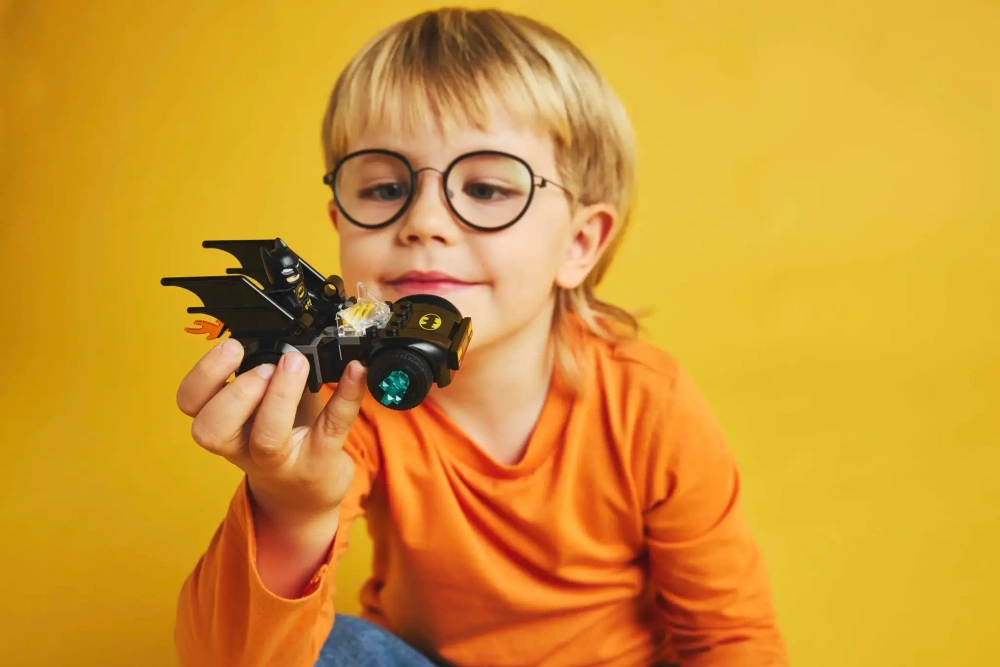 Конструктор LEGO The Batman 76301 Бэтмен и Бэтмобиль против Мистера Фриза