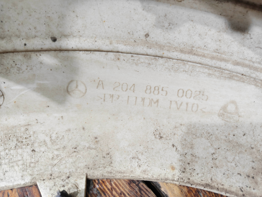 Бампер передний Mercedes C-Class (W204) 06-11 Б/У Оригинал A2048850025