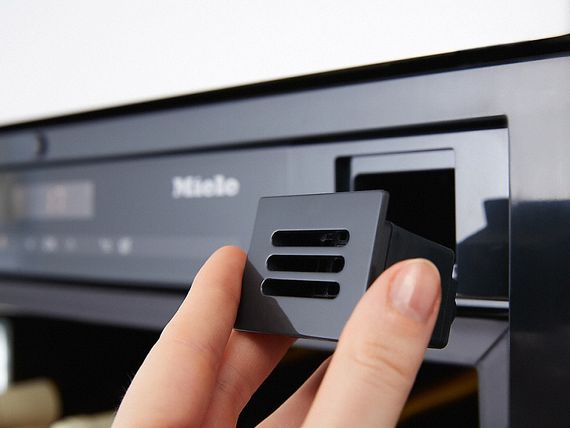 Встраиваемый винный шкаф Miele KWT 6422 iG OBSW