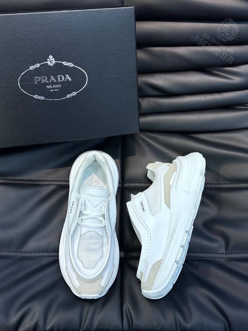 Кроссовки Prada