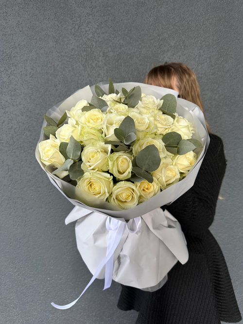 Букет из белых роз "Snow Dream"
