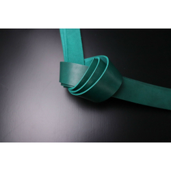 Ременная заготовка изумруд с финишной отделкой