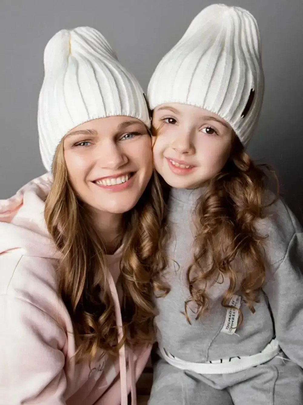 Шапка вязаная демисезонная тыковка