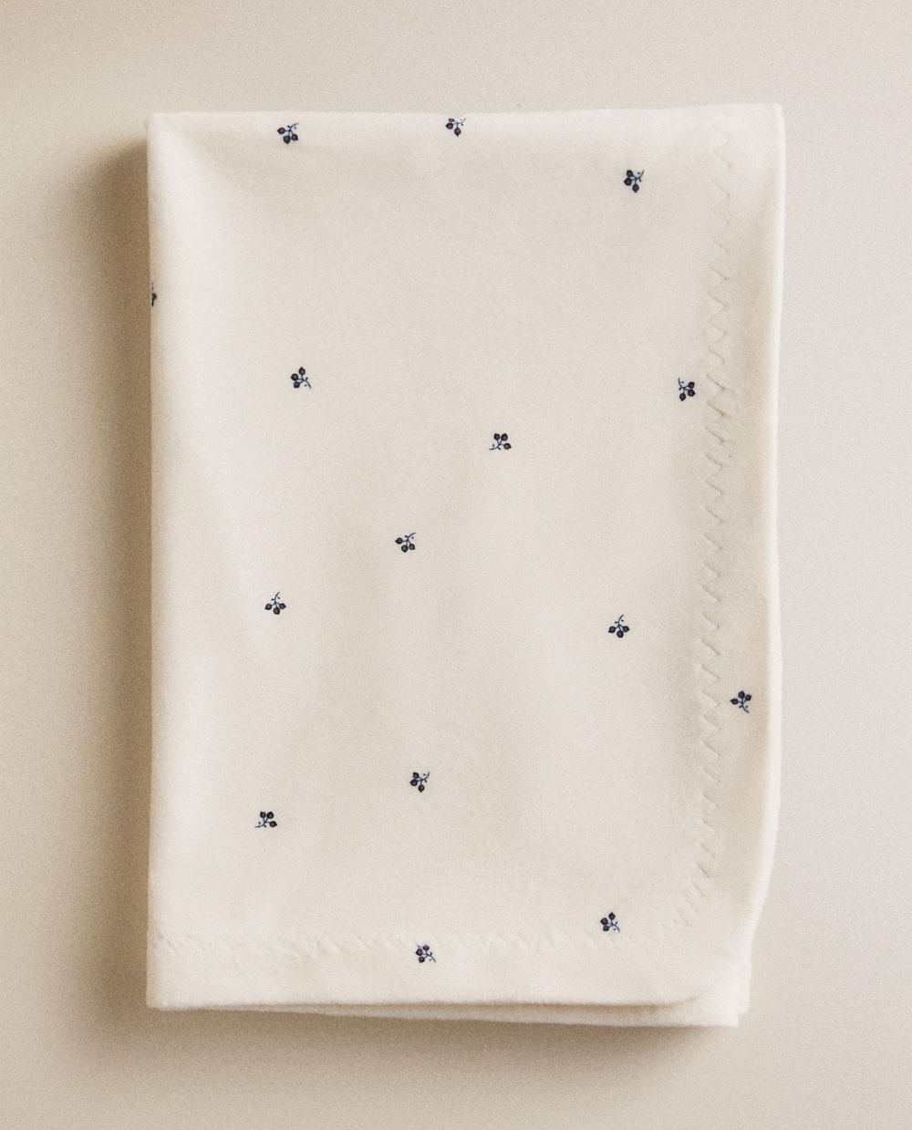 Zara Home плед детский из полиэстера, экрю, 70x100 см