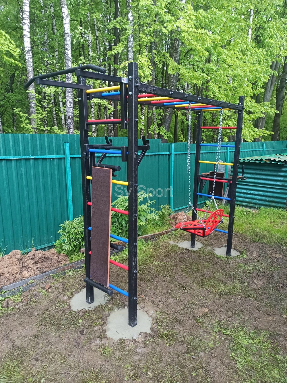 Монтаж уличной шведской стенки Sv Sport Рукоход (4 вертикальных столба)