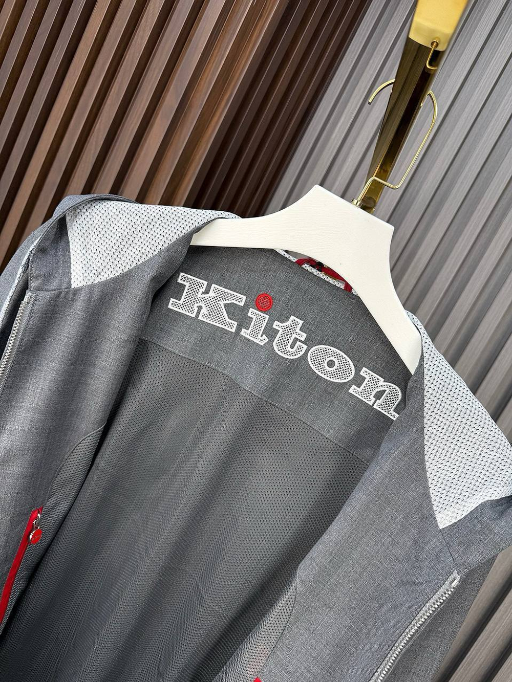 Костюм Kiton