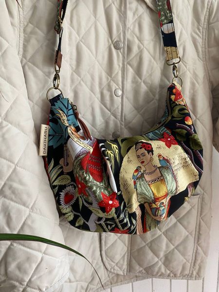 ПРЕДЗАКАЗ, ФРИДА В САДУ на черном 97 % хлопок, 3% спандекс. 8