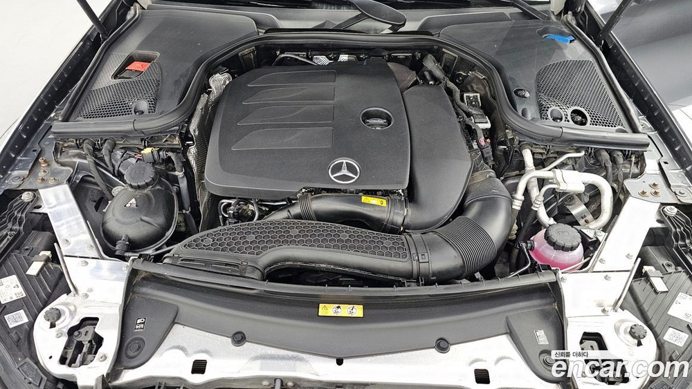 Mercedes-Benz E-Class W213 E350 4MATIC AMG Line (04.2022)