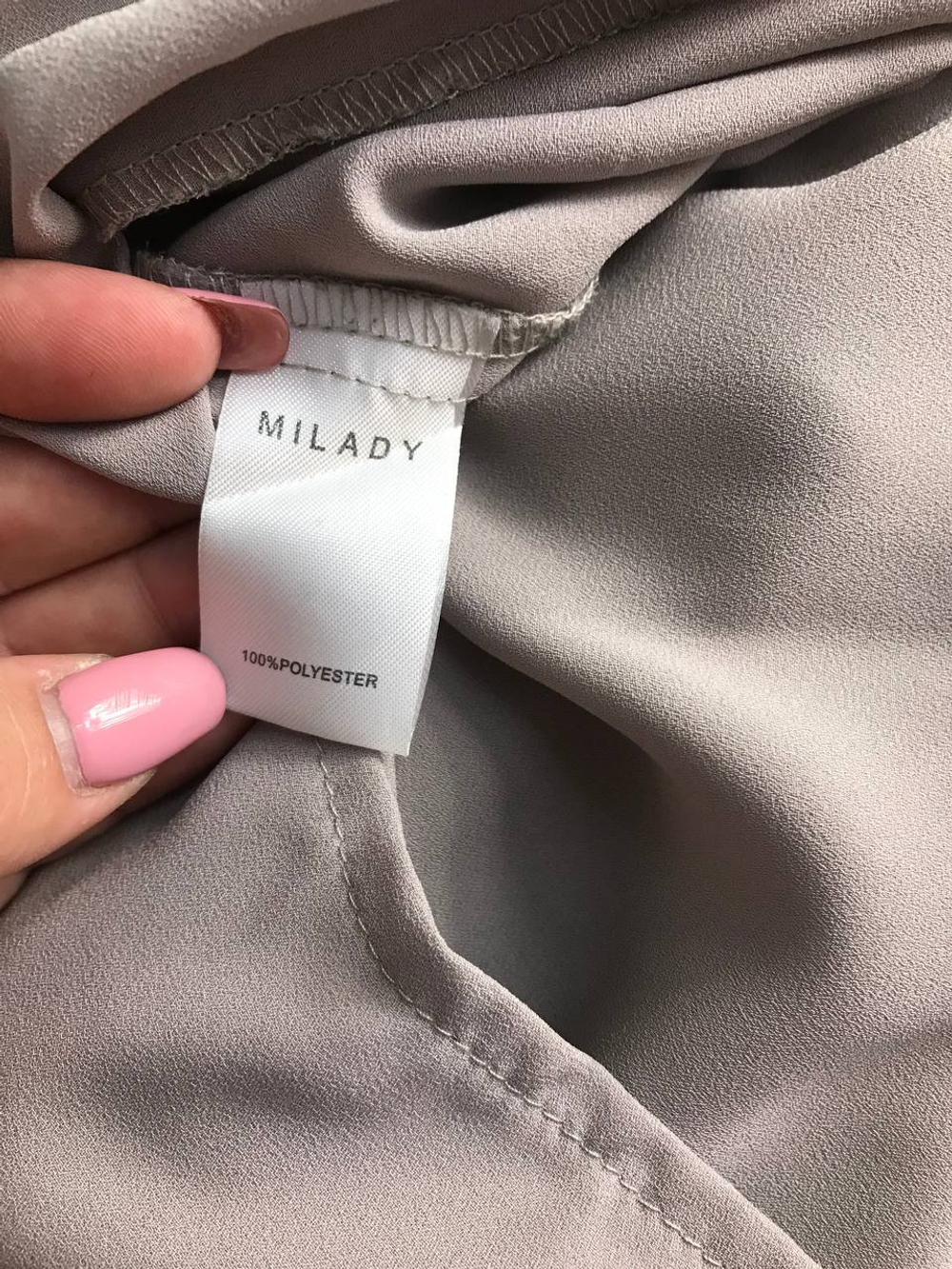 Блузка Monoroom приятная к телу, визуально на 46 размер