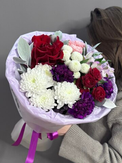 Авторский букет в сиреневой гамме