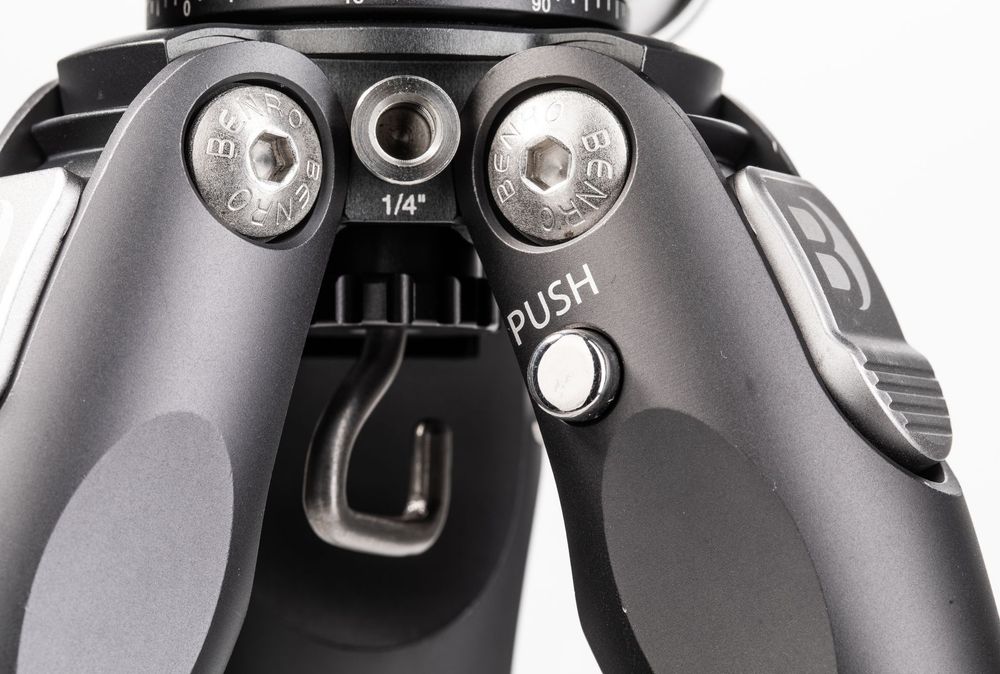 Штатив Benro TTOR35CGX35 карбоновый с шаровой головой