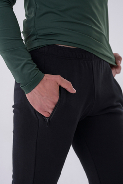 Мужские брюки Nebbia Slim sweatpants with zip pockets “Re-gain” 320 Black