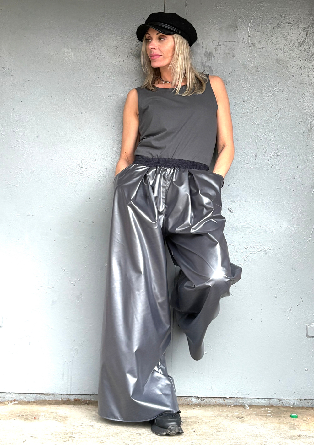 Палаццо /непромокаемая ткань