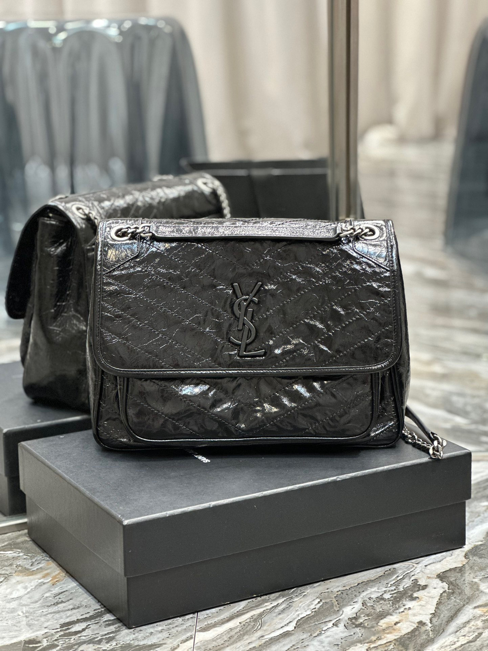 Saint Laurent Niki 32 cm