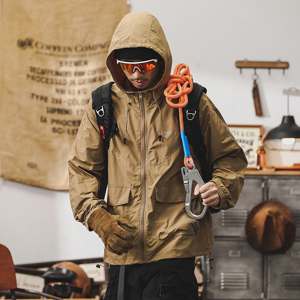 стильная мужская куртка с УФ-защитой UPF50+