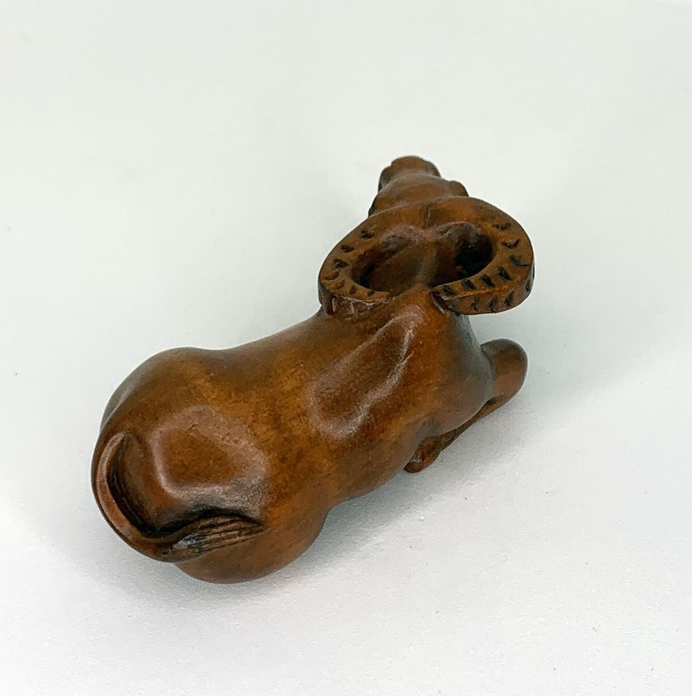 Нэцкэ Бык Символ 2021 года