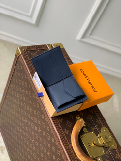 Louis Vuitton Marco Wallet